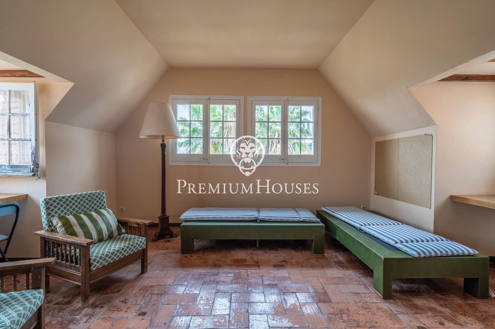 8 soveværelse Villa til salg i Sant Andreu de Llavaneres med swimmingpool garage - € 1.250.000 (Ref: 9205102)