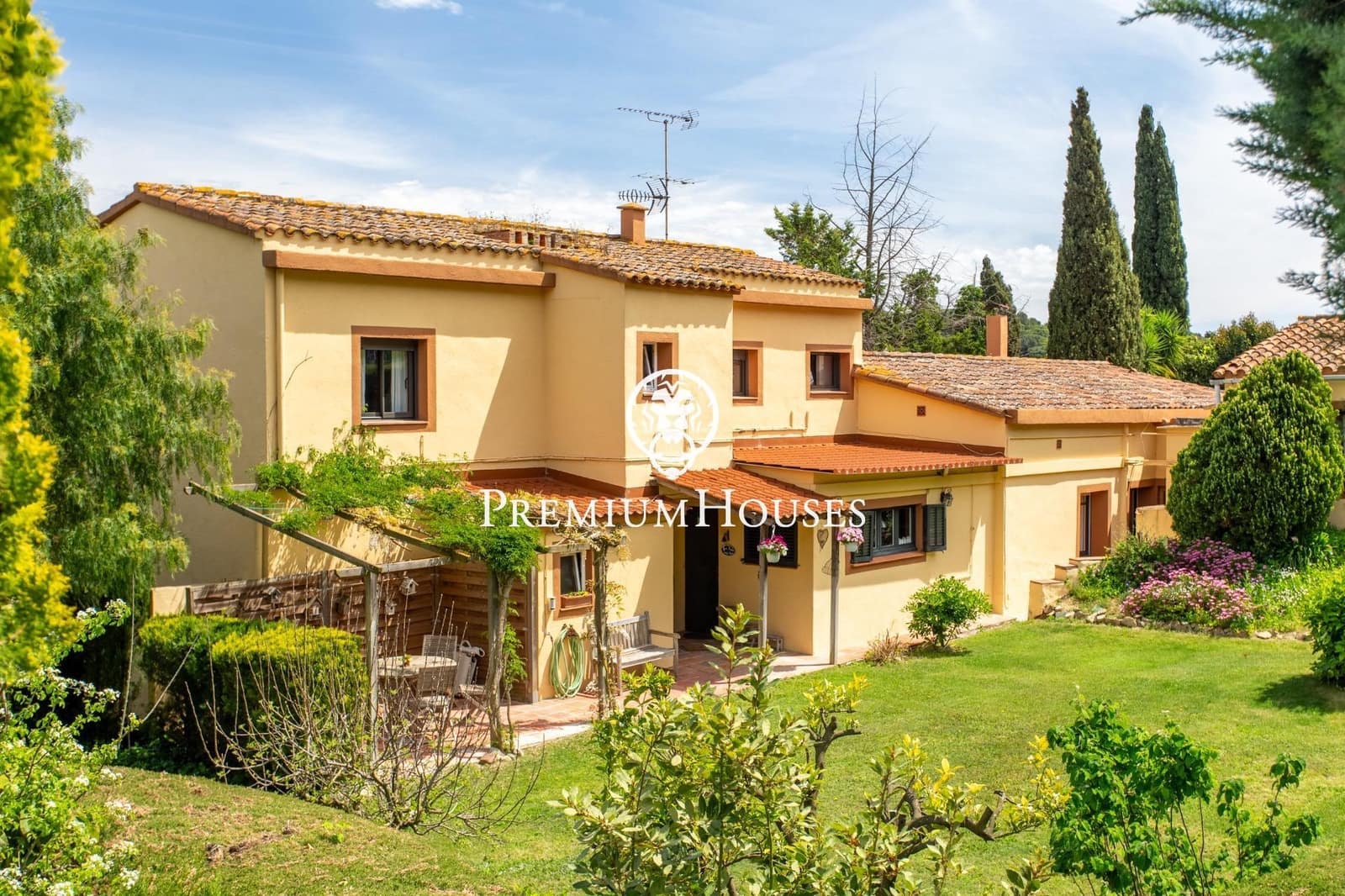 10 slaapkamer Finca/Landhuis te koop in Arenys de Munt met zwembad garage - € 985.000 (Ref: 9205103)