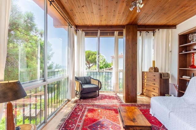 8 sypialnia Willa na sprzedaż w Arenys de Mar z basenem garażem - 795 000 € (Ref: 9205104)