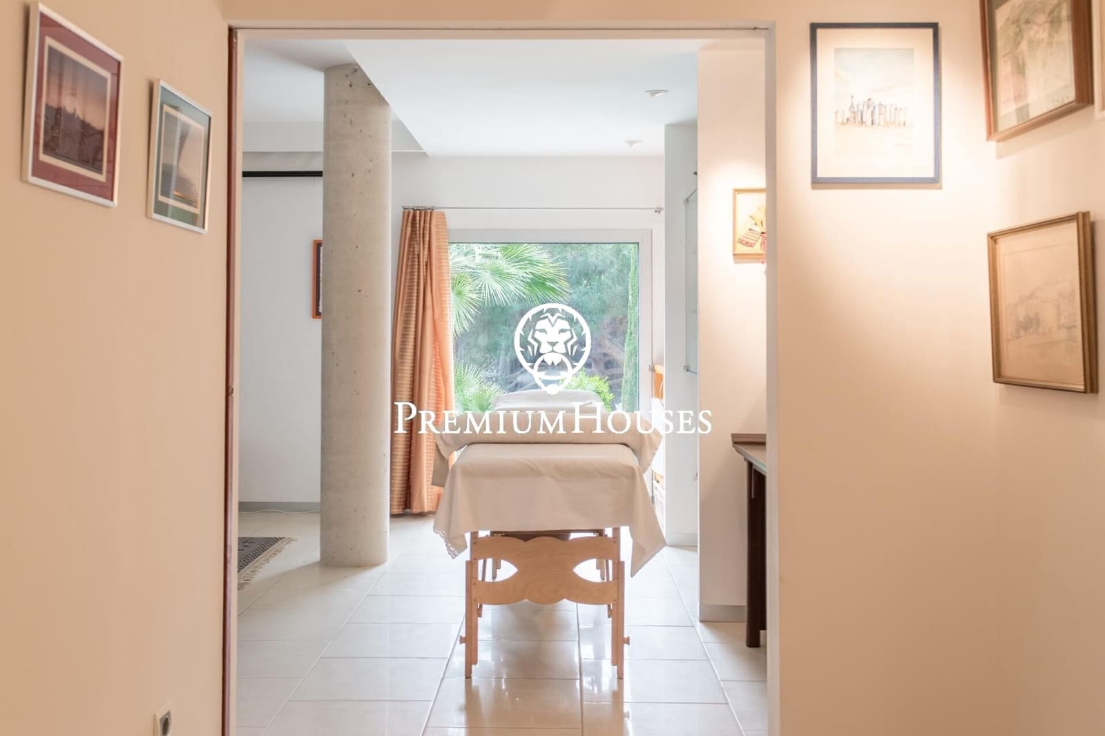 4 Zimmer Villa zu verkaufen in Sant Andreu de Llavaneres mit Pool Garage - 1.350.000 € (Ref: 9205108)