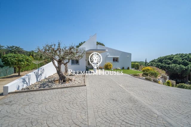 4 soveværelse Villa til salg i Sant Andreu de Llavaneres med swimmingpool garage - € 1.350.000 (Ref: 9205108)