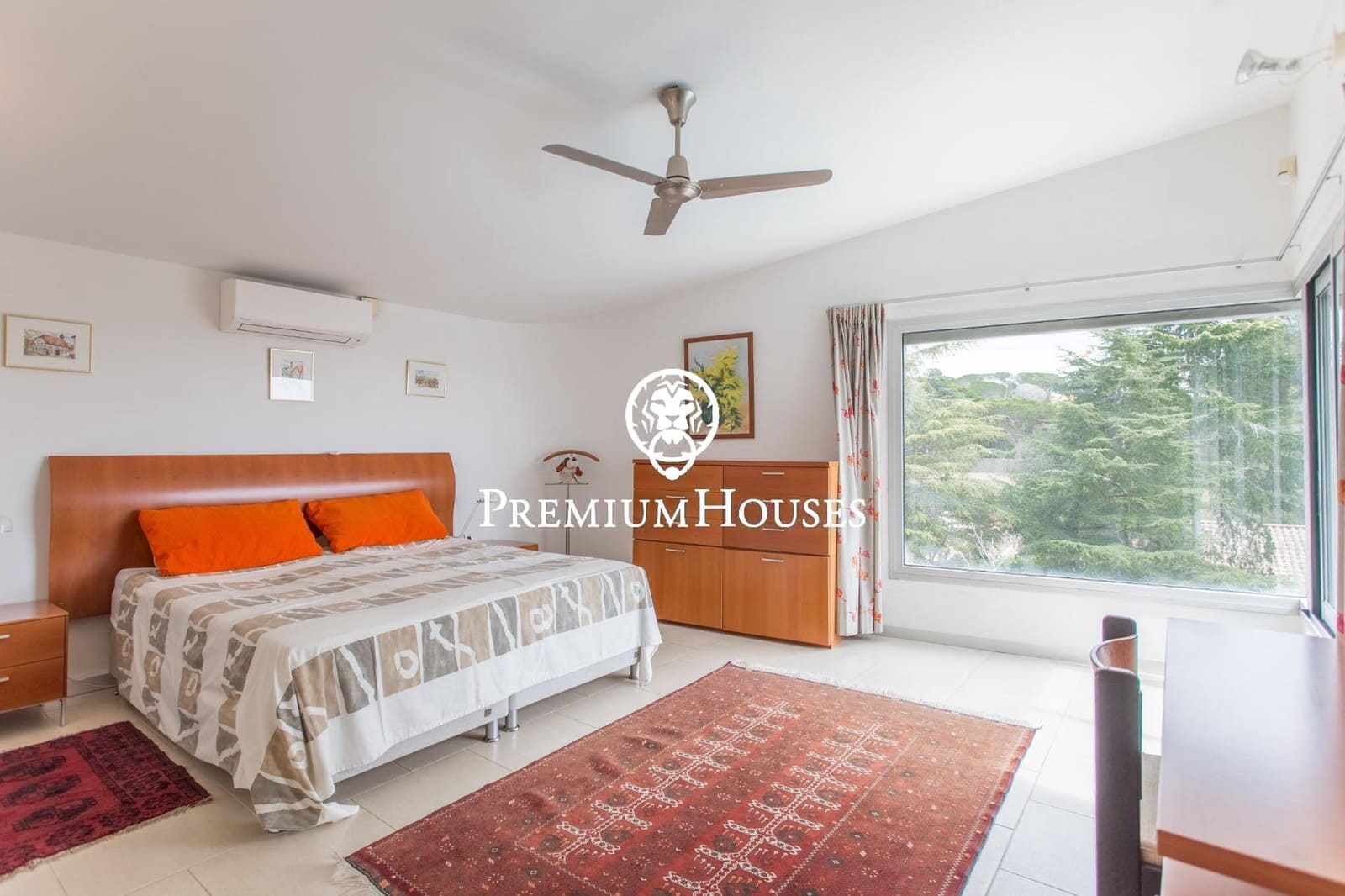 4 Zimmer Villa zu verkaufen in Sant Andreu de Llavaneres mit Pool Garage - 1.350.000 € (Ref: 9205108)