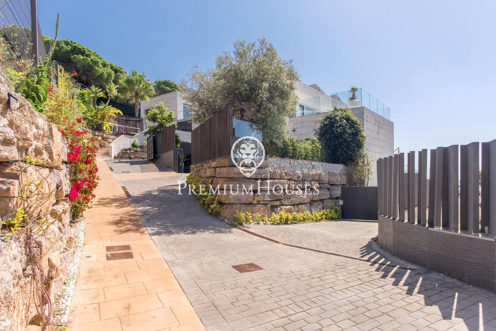 5 soverom Villa til salgs i Sant Vicenc de Montalt med svømmebasseng garasje - € 2 800 000 (Ref: 9205109)