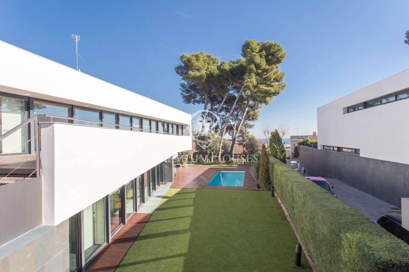 5 soverom Villa til salgs i Premia de Dalt med svømmebasseng garasje - € 1 600 000 (Ref: 9205111)