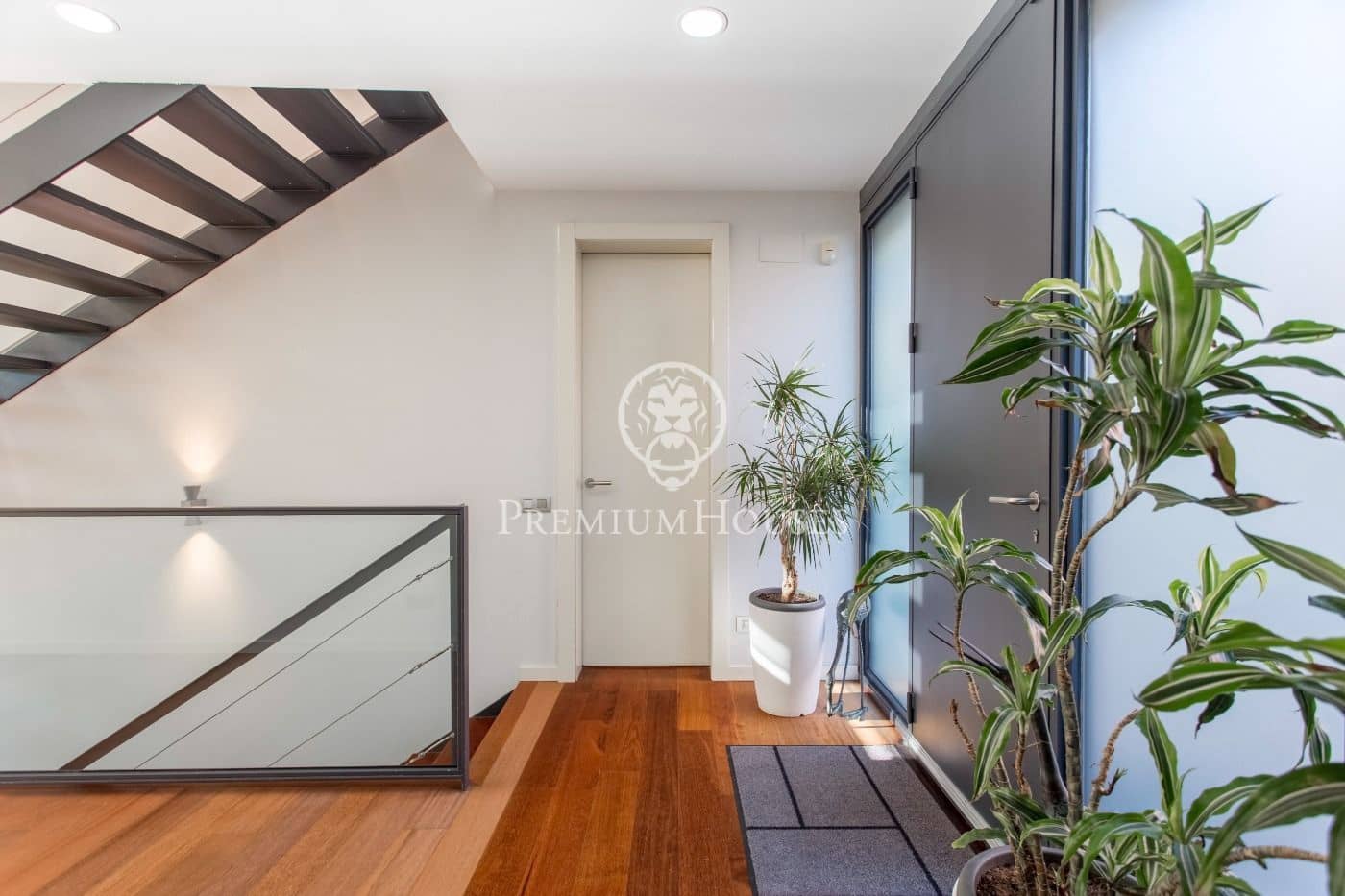 5 soverom Villa til salgs i Premia de Dalt med svømmebasseng garasje - € 1 600 000 (Ref: 9205111)