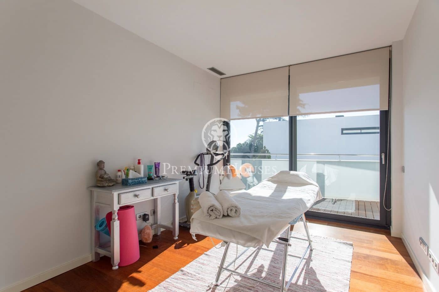 5 soverom Villa til salgs i Premia de Dalt med svømmebasseng garasje - € 1 600 000 (Ref: 9205111)