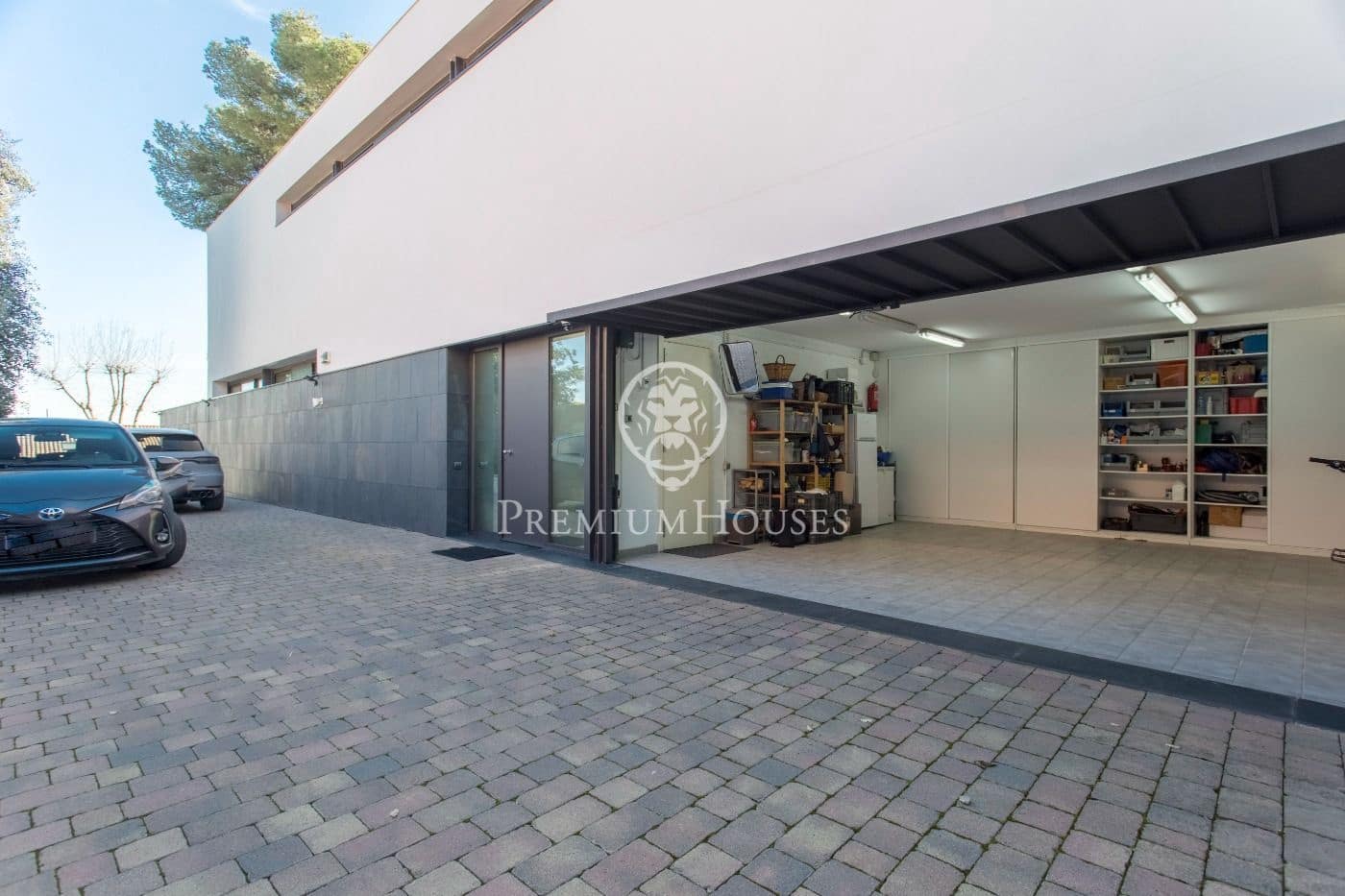 5 soverom Villa til salgs i Premia de Dalt med svømmebasseng garasje - € 1 600 000 (Ref: 9205111)