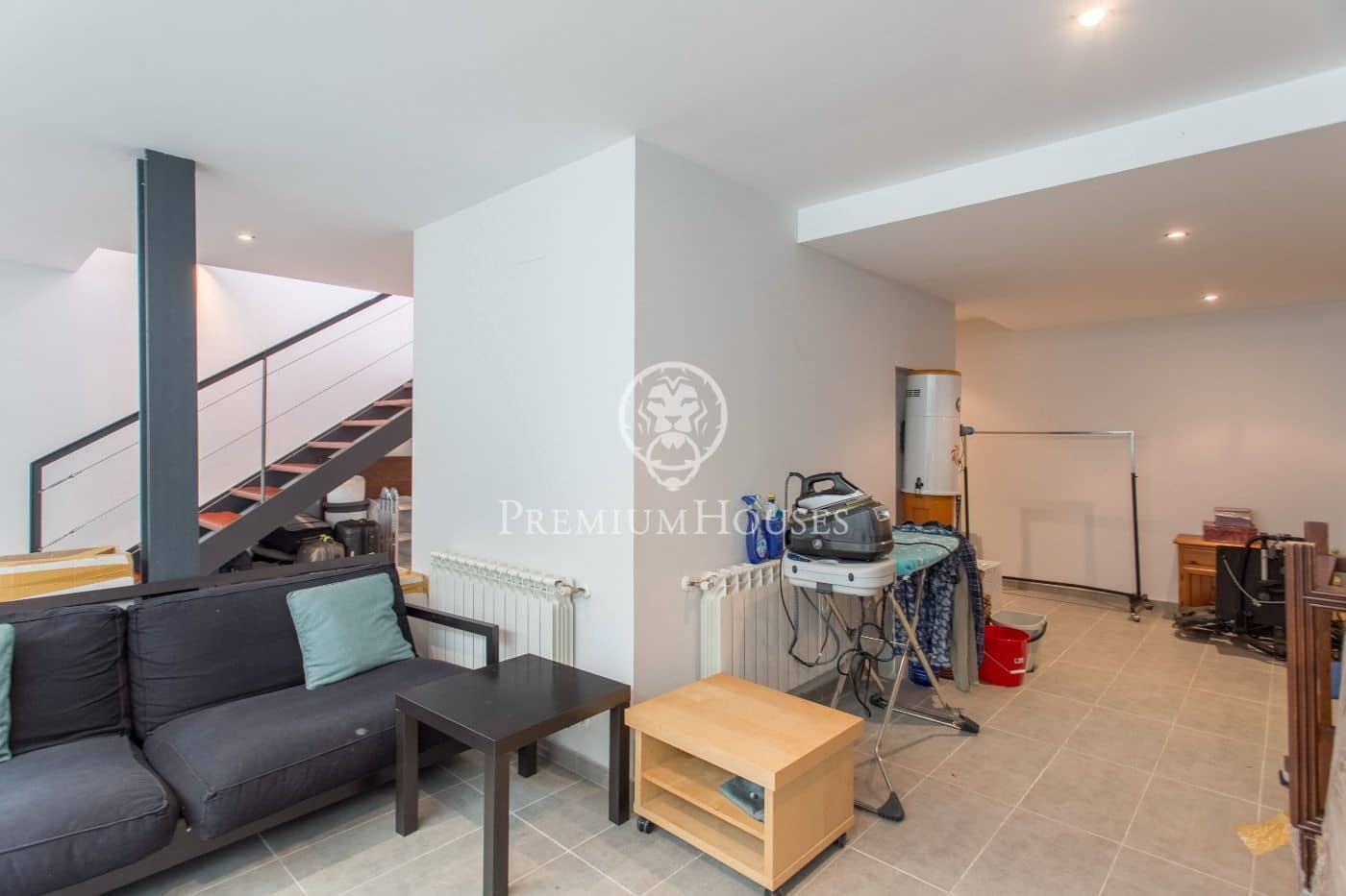 5 soverom Villa til salgs i Premia de Dalt med svømmebasseng garasje - € 1 600 000 (Ref: 9205111)