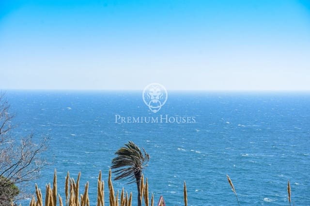 16 makuuhuone Hotelli myytävänä paikassa Calella mukana 
autotalli - 890 000 € (Ref: 9205112)