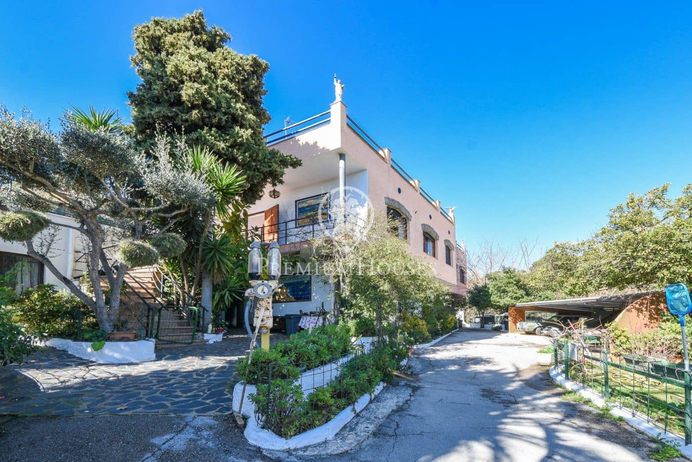 16 bedroom Hotel for sale in Calella with garage - € 890,000 (Ref: 9205112)