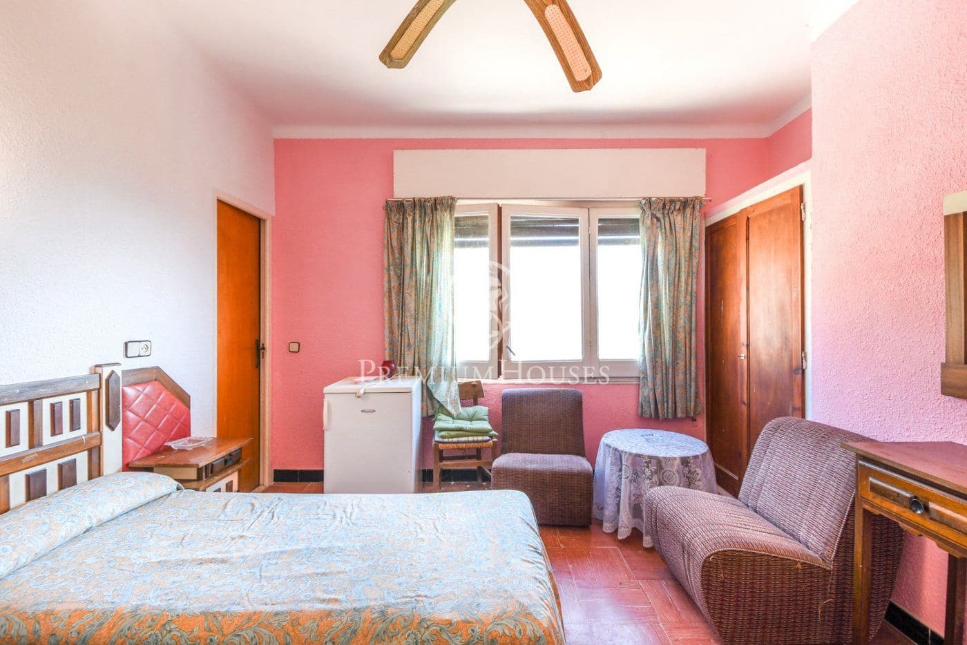 16 bedroom Hotel for sale in Calella with garage - € 890,000 (Ref: 9205112)