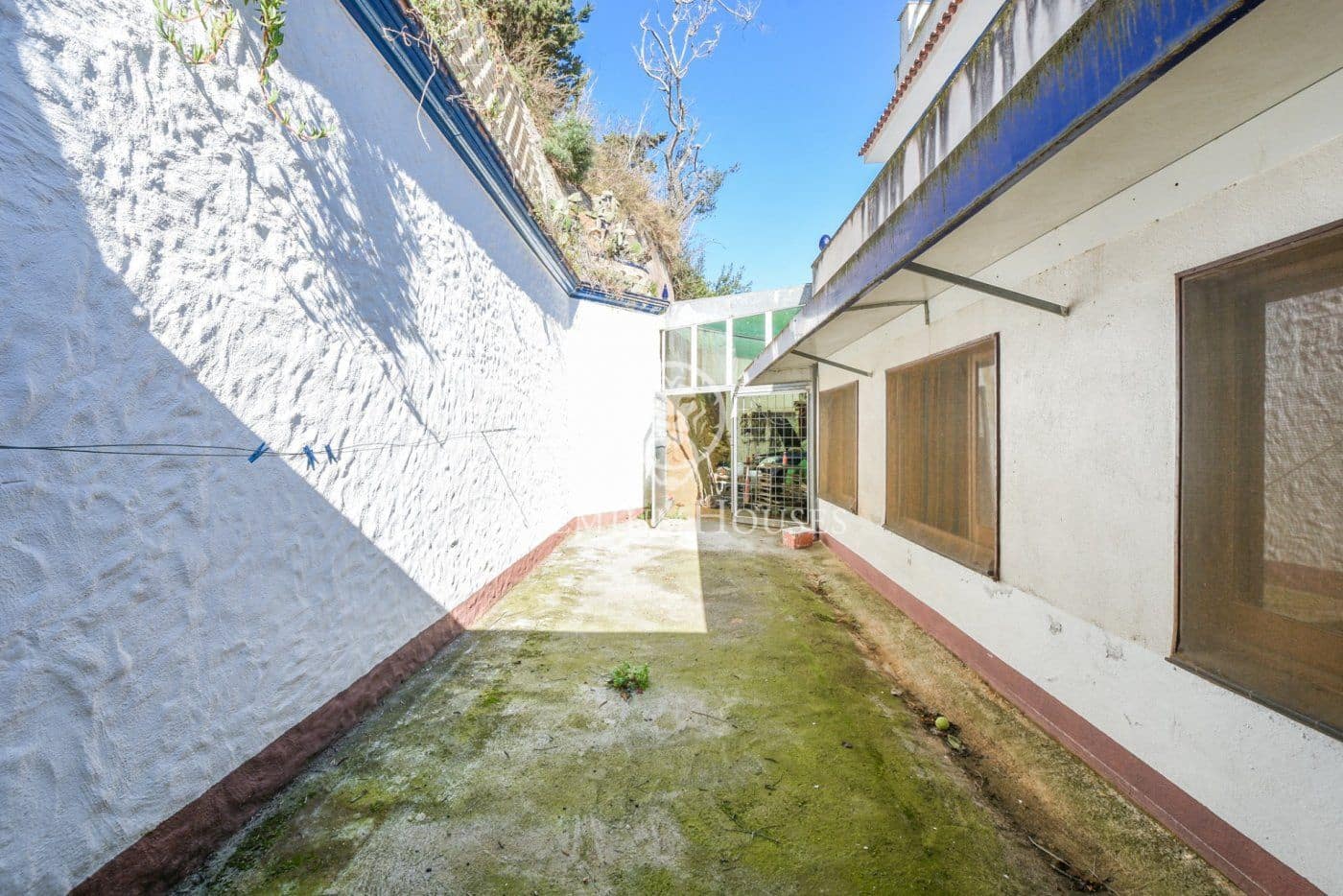 16 bedroom Hotel for sale in Calella with garage - € 890,000 (Ref: 9205112)