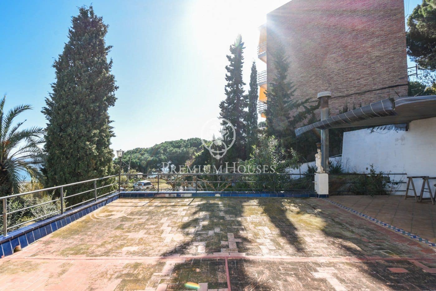16 bedroom Hotel for sale in Calella with garage - € 890,000 (Ref: 9205112)