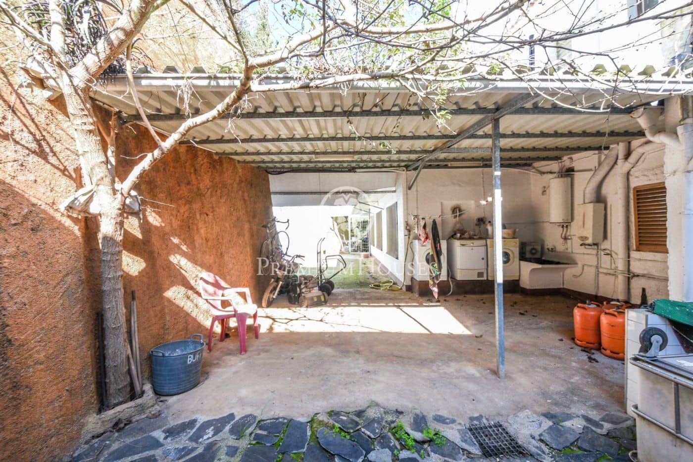 16 bedroom Hotel for sale in Calella with garage - € 890,000 (Ref: 9205112)