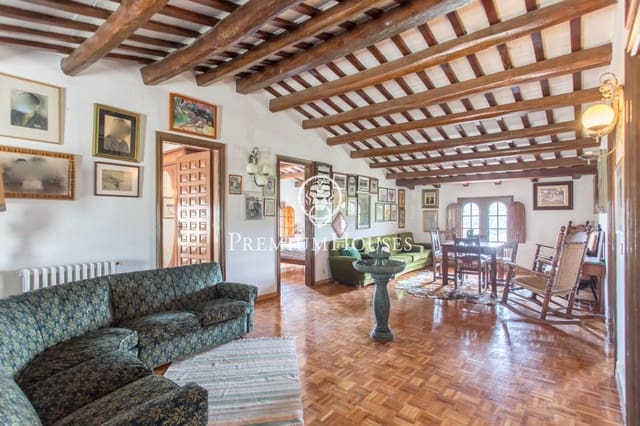 8 chambre Finca/Maison de Campagne à vendre à Arenys de Mar avec garage - 1 190 000 € (Ref: 9205113)