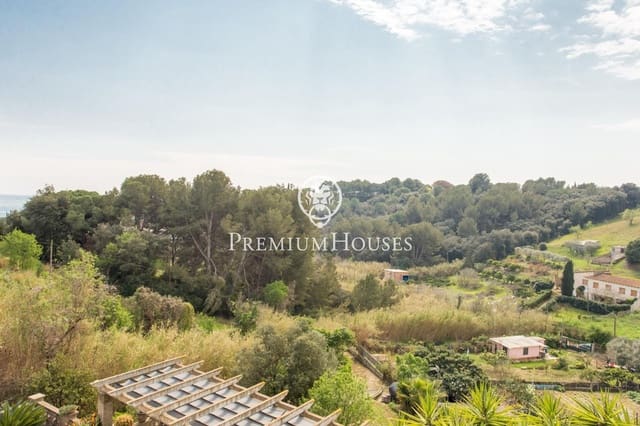 8 chambre Finca/Maison de Campagne à vendre à Arenys de Mar avec garage - 1 190 000 € (Ref: 9205113)