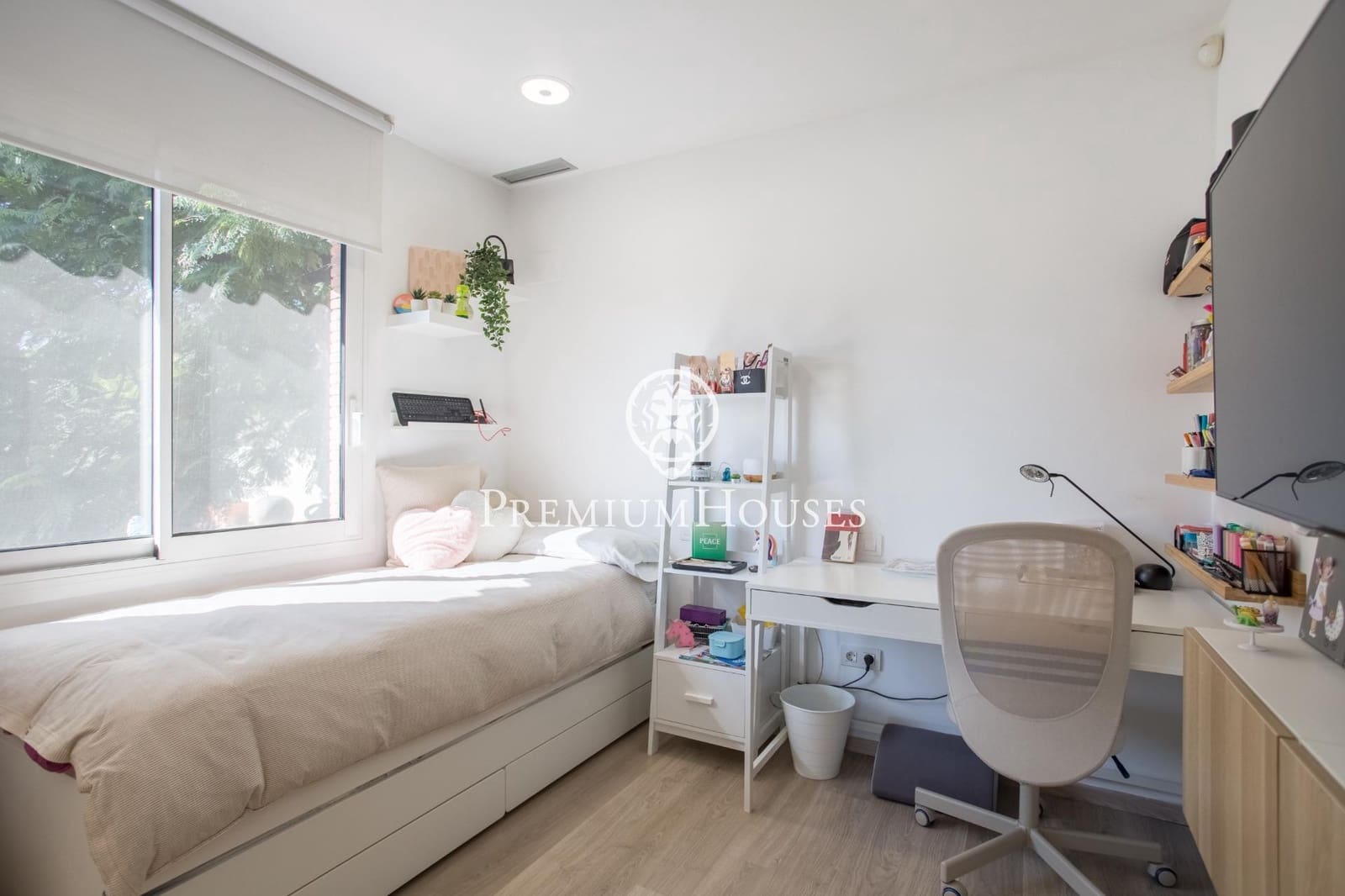 5 soveværelse Villa til salg i Sant Vicenc de Montalt med swimmingpool garage - € 1.195.000 (Ref: 9205114)