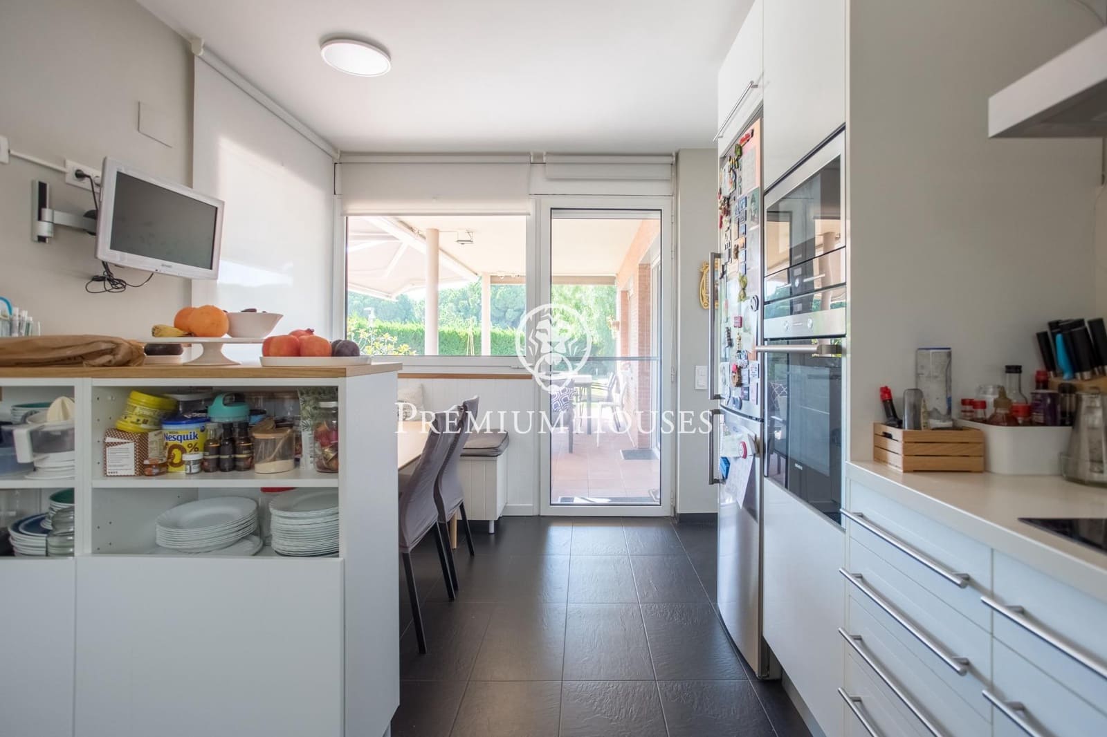 5 soveværelse Villa til salg i Sant Vicenc de Montalt med swimmingpool garage - € 1.195.000 (Ref: 9205114)