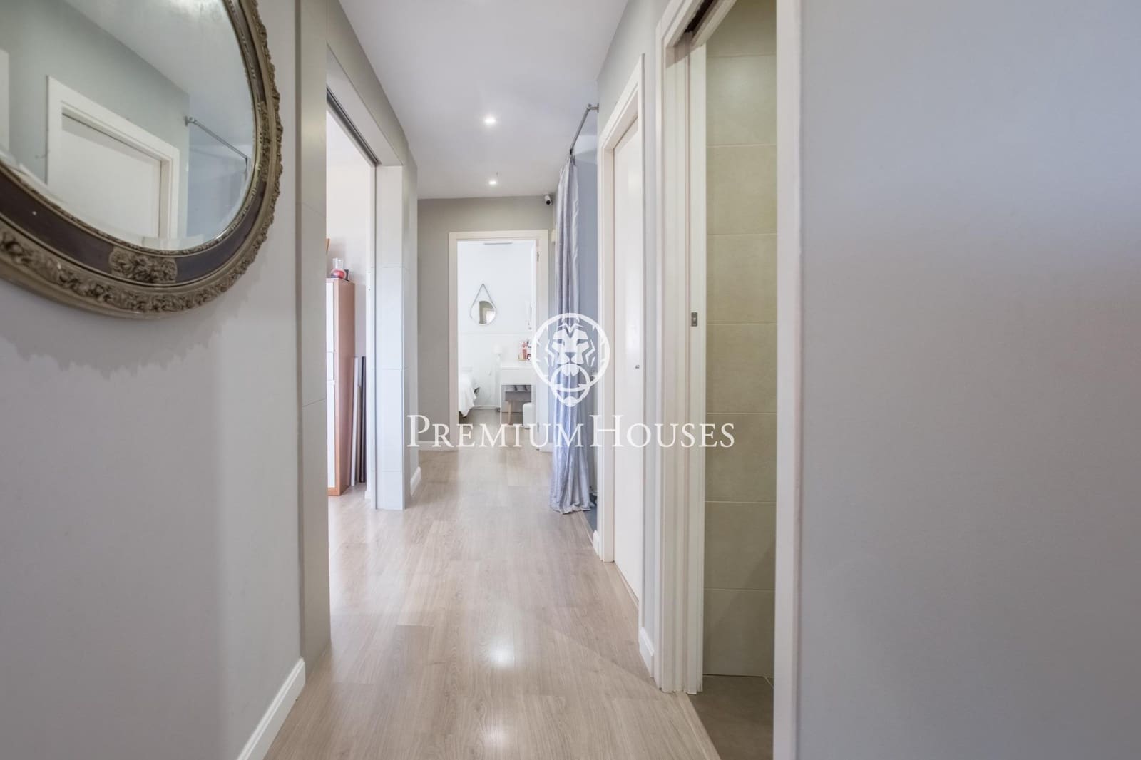 5 soveværelse Villa til salg i Sant Vicenc de Montalt med swimmingpool garage - € 1.195.000 (Ref: 9205114)