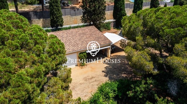 4 bedroom Villa for sale in Sant Andreu de Llavaneres with pool garage - € 2,600,000 (Ref: 9205116)