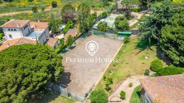 4 bedroom Villa for sale in Sant Andreu de Llavaneres with pool garage - € 2,600,000 (Ref: 9205116)