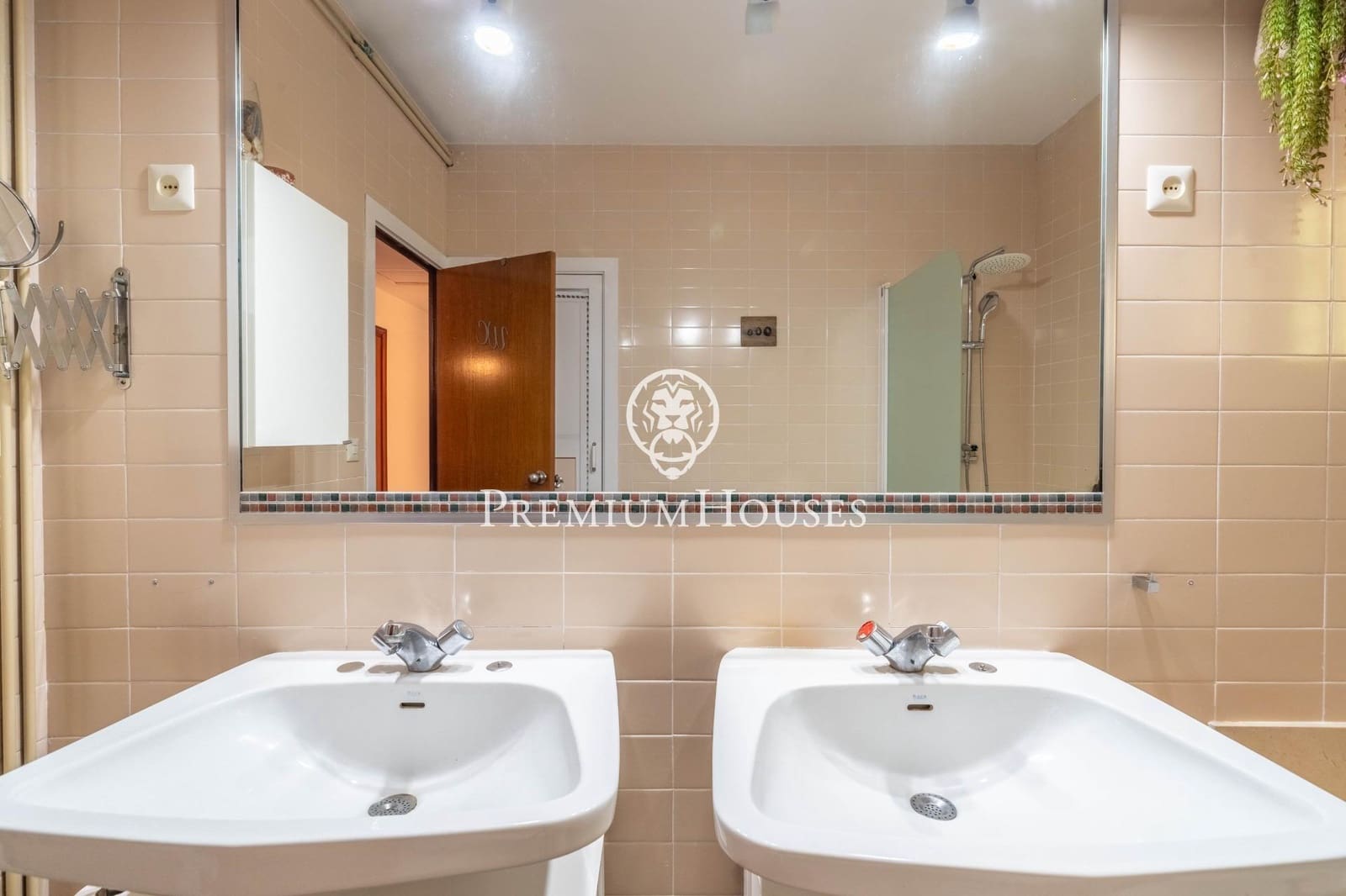 4 sypialnia Willa na sprzedaż w Sant Andreu de Llavaneres z basenem garażem - 2 600 000 € (Ref: 9205116)