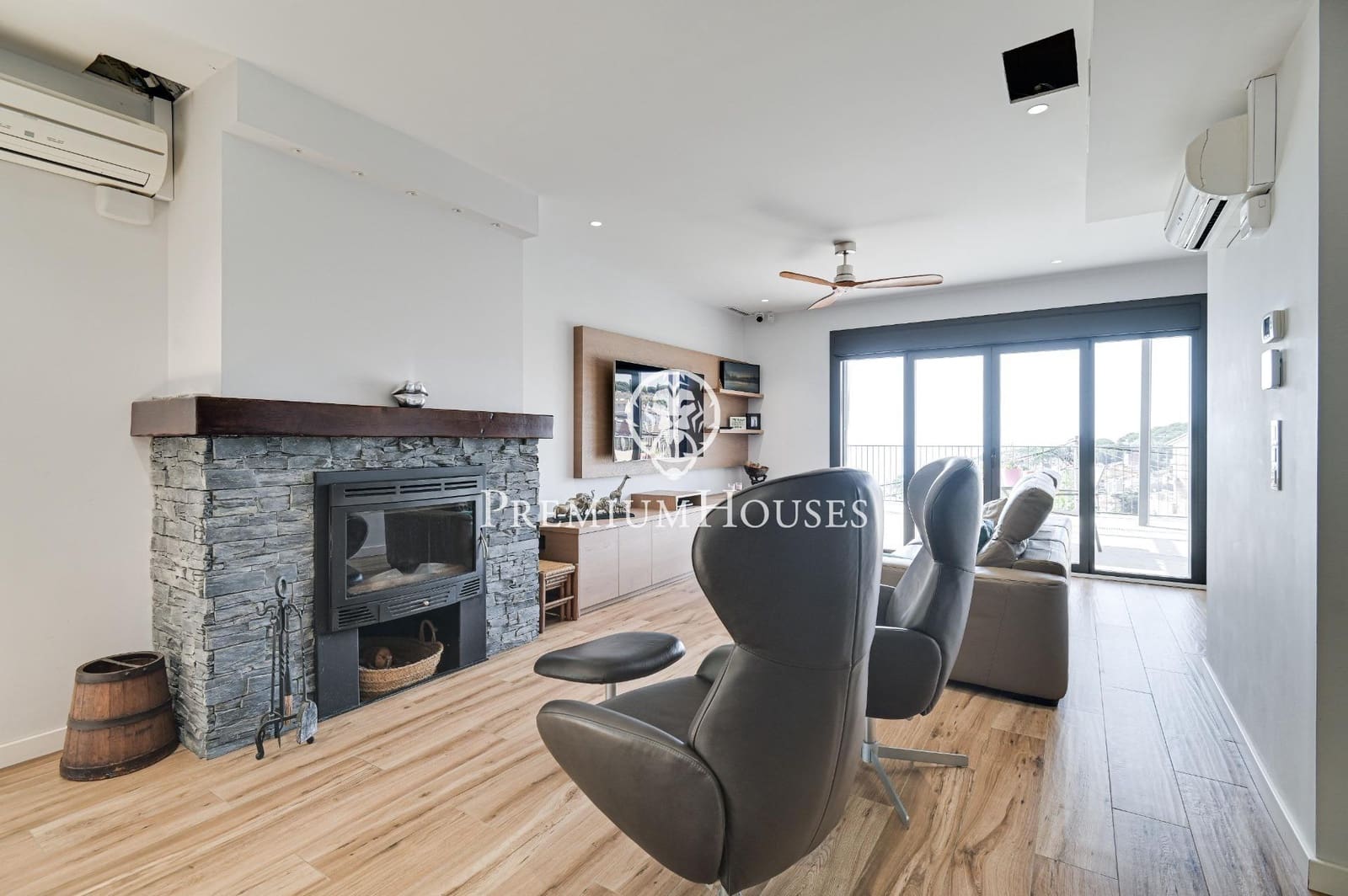 5 slaapkamer Villa te koop in Caldes d'Estrac met garage - € 1.190.000 (Ref: 9205119)