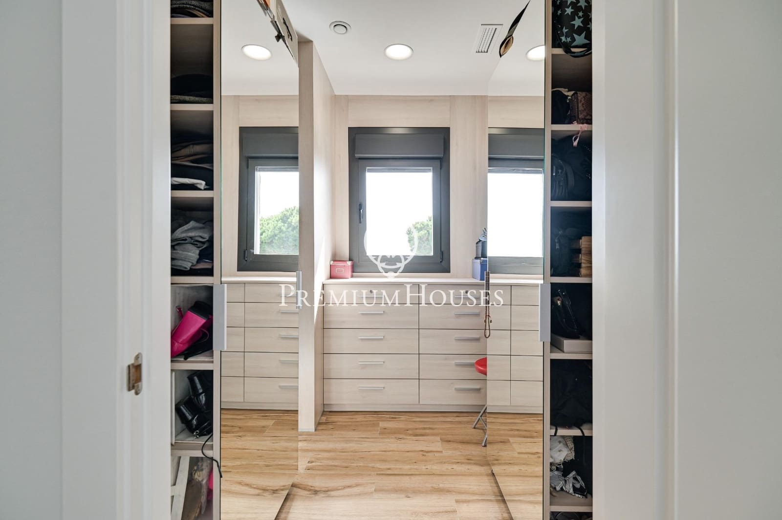 5 slaapkamer Villa te koop in Caldes d'Estrac met garage - € 1.190.000 (Ref: 9205119)