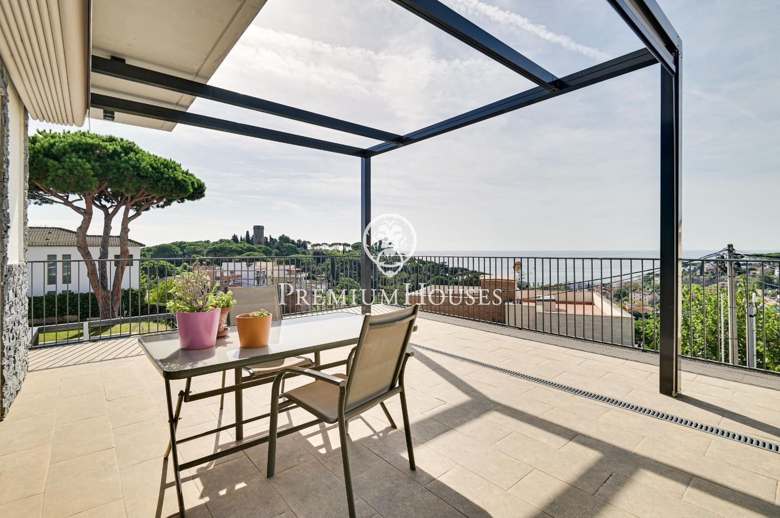 5 slaapkamer Villa te koop in Caldes d'Estrac met garage - € 1.190.000 (Ref: 9205119)