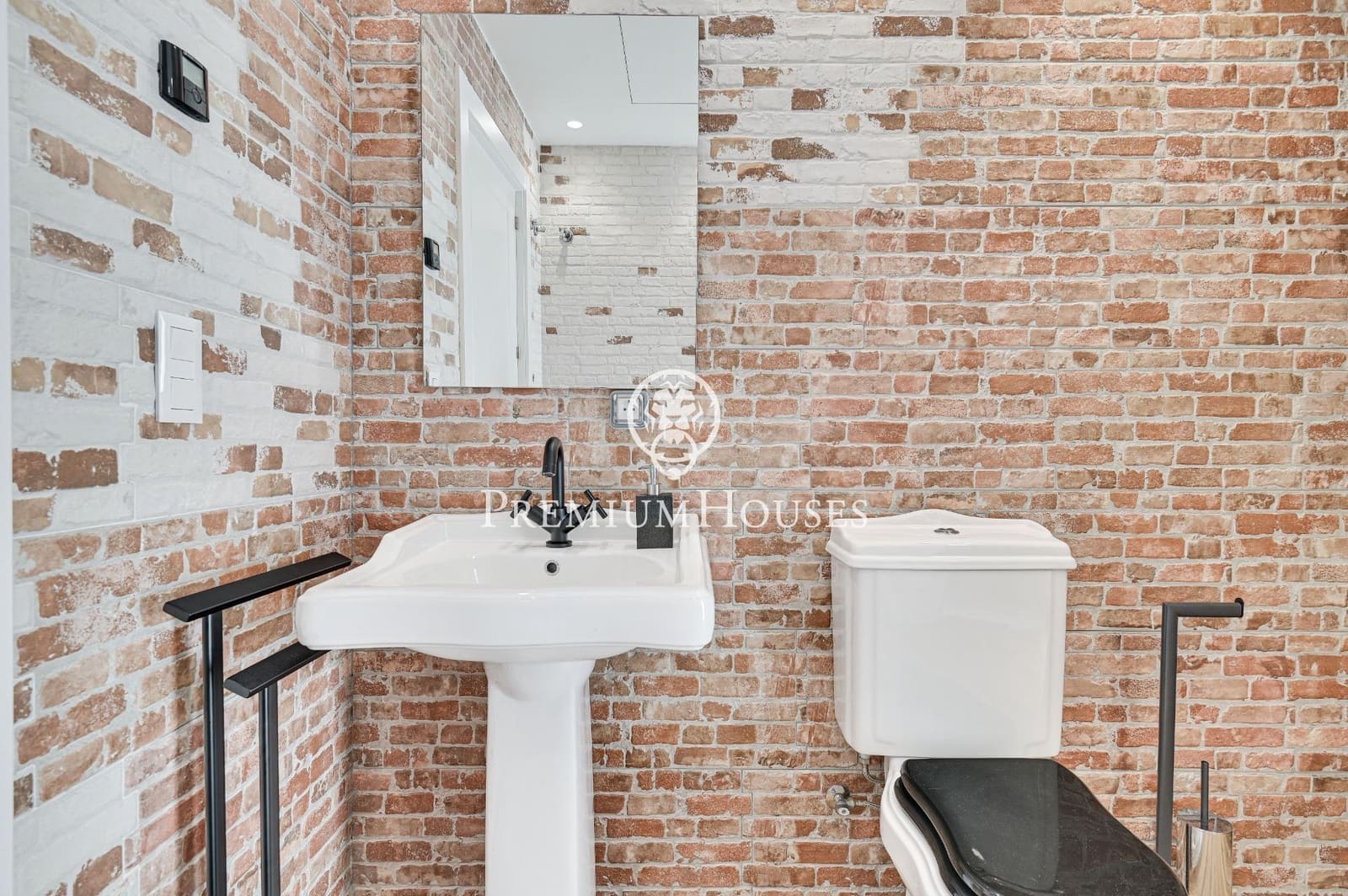 5 slaapkamer Villa te koop in Caldes d'Estrac met garage - € 1.190.000 (Ref: 9205119)