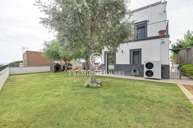 5 slaapkamer Villa te koop in Caldes d'Estrac met garage - € 1.190.000 (Ref: 9205119)