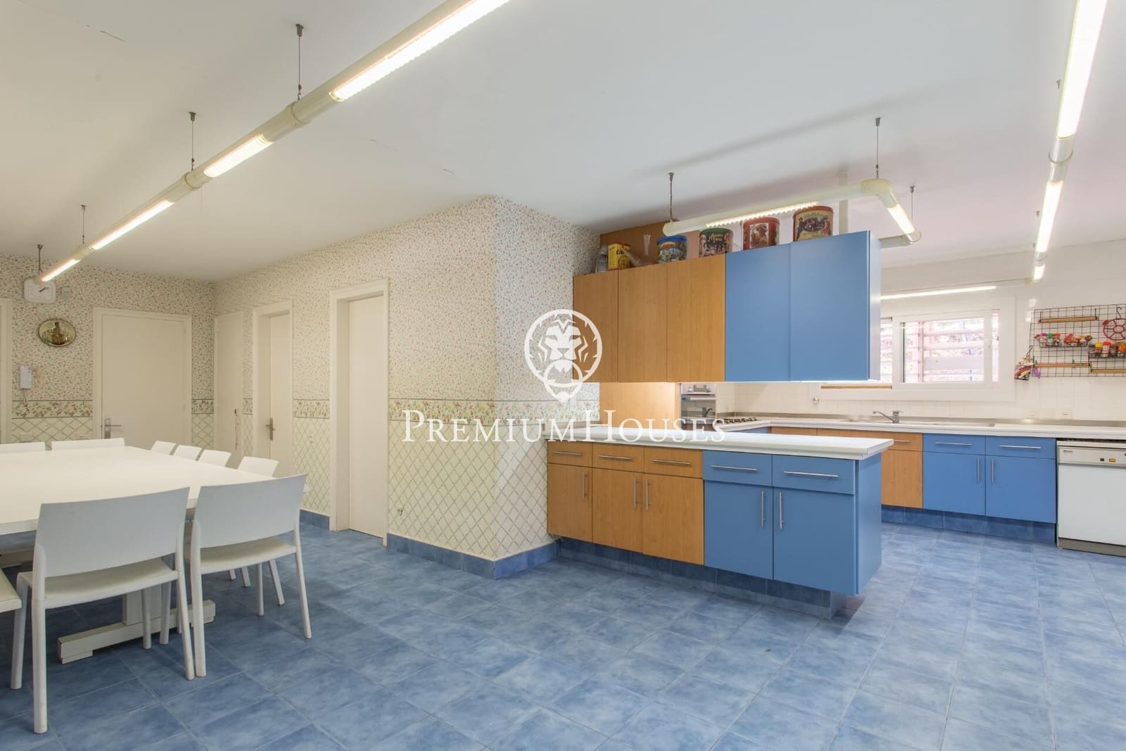 8 soverom Villa til salgs i Sant Andreu de Llavaneres med svømmebasseng garasje - € 2 950 000 (Ref: 9205127)