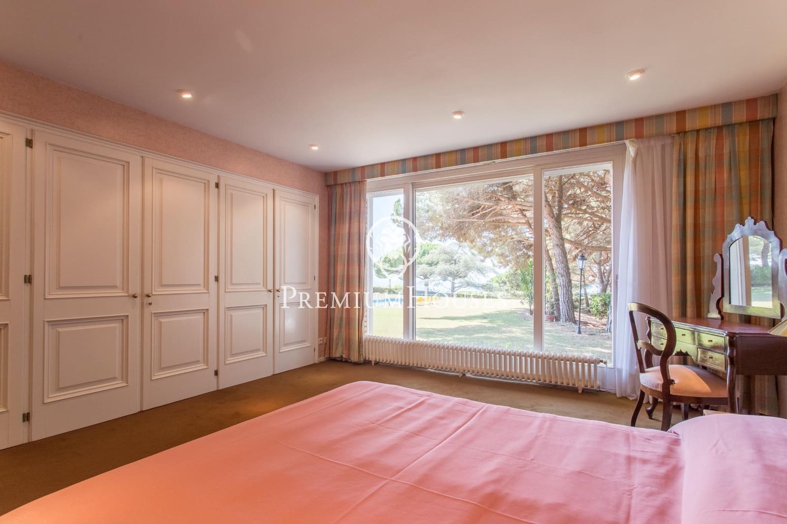 8 soverom Villa til salgs i Sant Andreu de Llavaneres med svømmebasseng garasje - € 2 950 000 (Ref: 9205127)