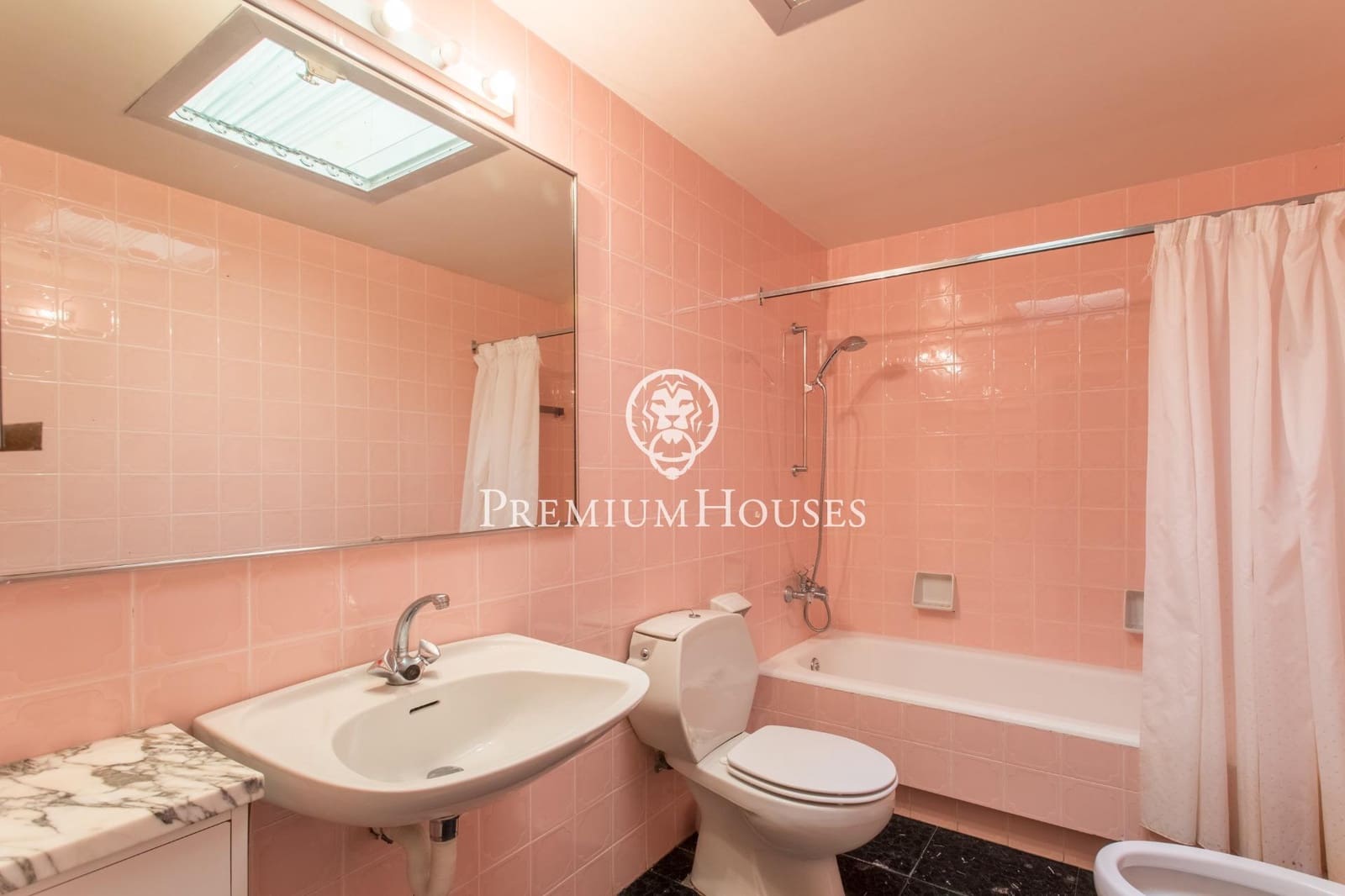 8 soverom Villa til salgs i Sant Andreu de Llavaneres med svømmebasseng garasje - € 2 950 000 (Ref: 9205127)