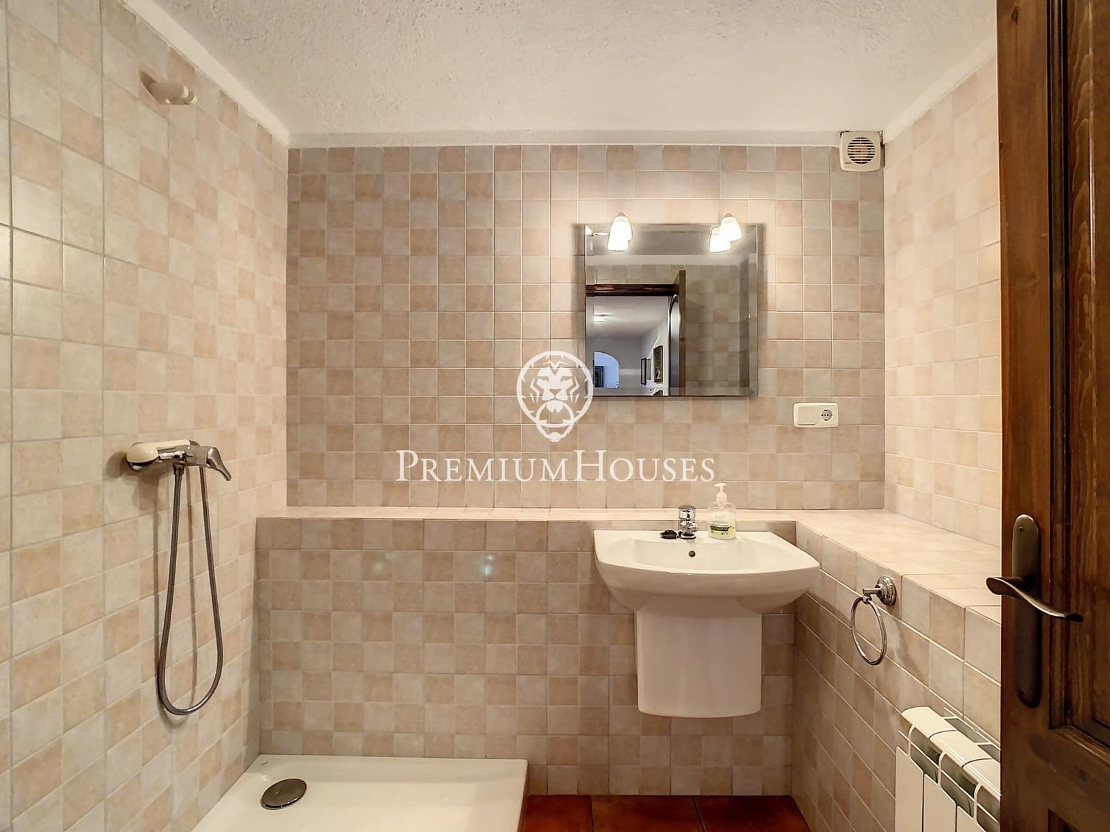 Chalet de 7 habitaciones en Argentona en venta con piscina garaje - 950.000 € (Ref: 9205128)