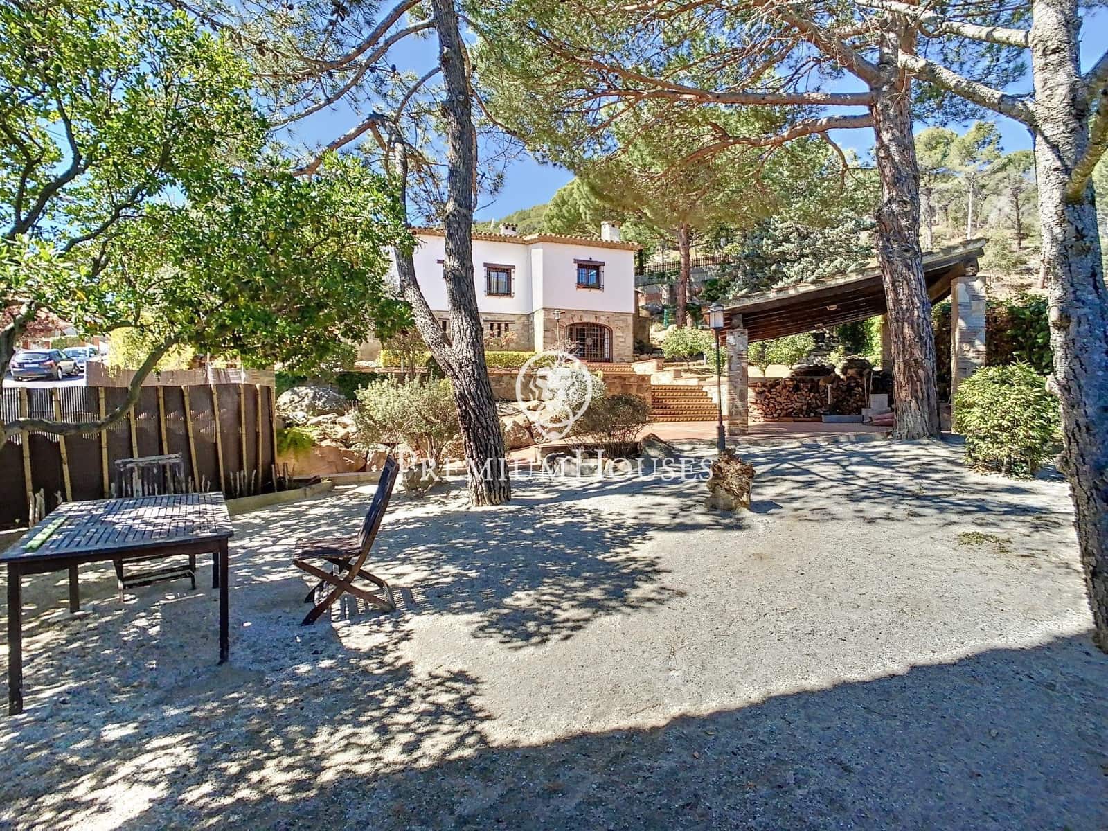 Chalet de 7 habitaciones en Argentona en venta con piscina garaje - 950.000 € (Ref: 9205128)