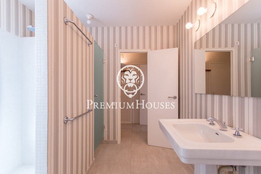 9 chambre Villa/Maison à vendre à Sant Andreu de Llavaneres avec piscine garage - 1 950 000 € (Ref: 9205129)