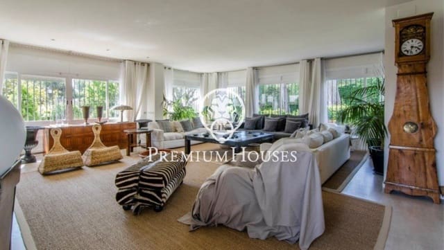 9 chambre Villa/Maison à vendre à Sant Andreu de Llavaneres avec piscine garage - 1 950 000 € (Ref: 9205129)