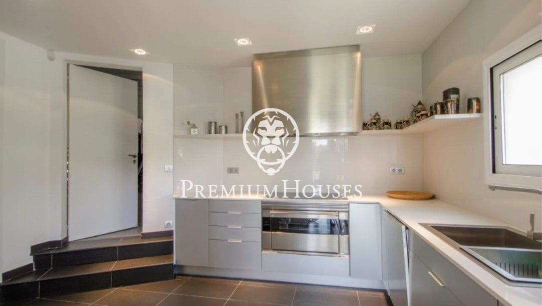 9 chambre Villa/Maison à vendre à Sant Andreu de Llavaneres avec piscine garage - 1 950 000 € (Ref: 9205129)