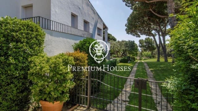 9 chambre Villa/Maison à vendre à Sant Andreu de Llavaneres avec piscine garage - 1 950 000 € (Ref: 9205129)