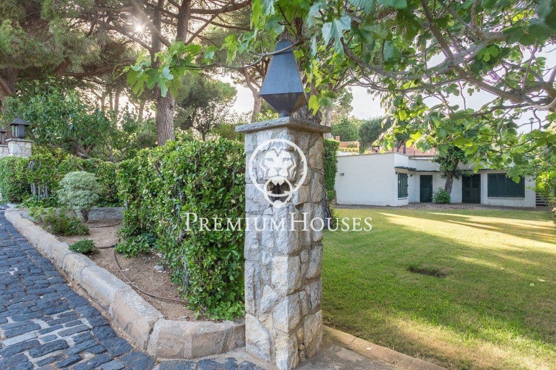 9 chambre Villa/Maison à vendre à Sant Andreu de Llavaneres avec piscine garage - 1 950 000 € (Ref: 9205129)