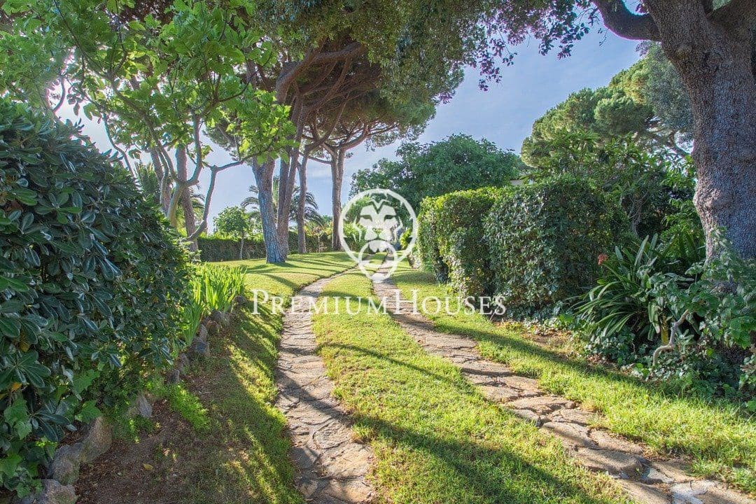 9 chambre Villa/Maison à vendre à Sant Andreu de Llavaneres avec piscine garage - 1 950 000 € (Ref: 9205129)