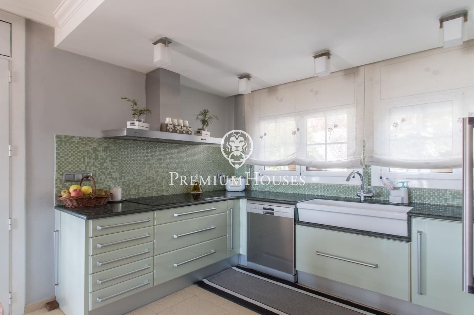 10 soverom Villa til salgs i Alella med svømmebasseng - € 1 695 000 (Ref: 9205130)