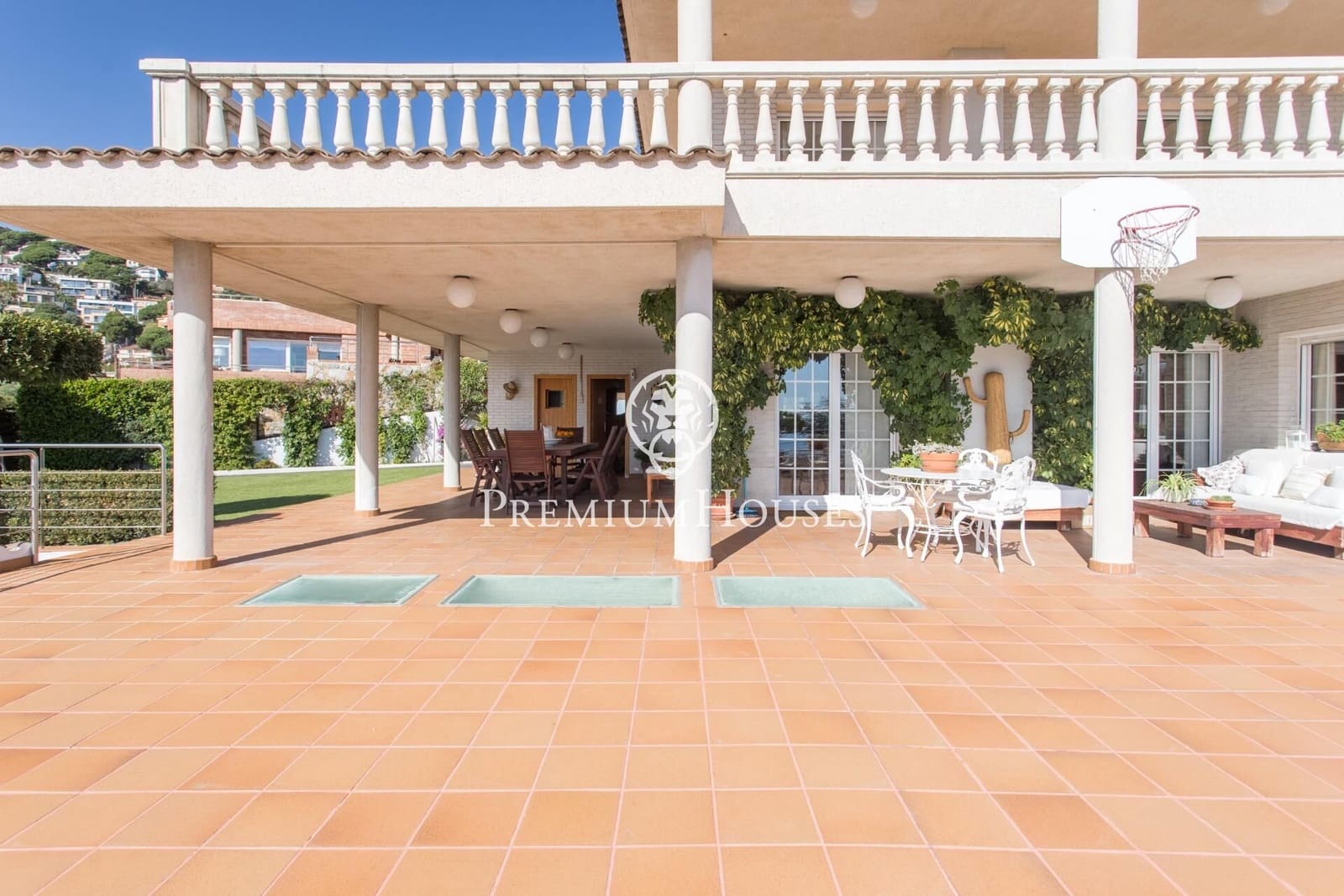 10 soverom Villa til salgs i Alella med svømmebasseng - € 1 695 000 (Ref: 9205130)