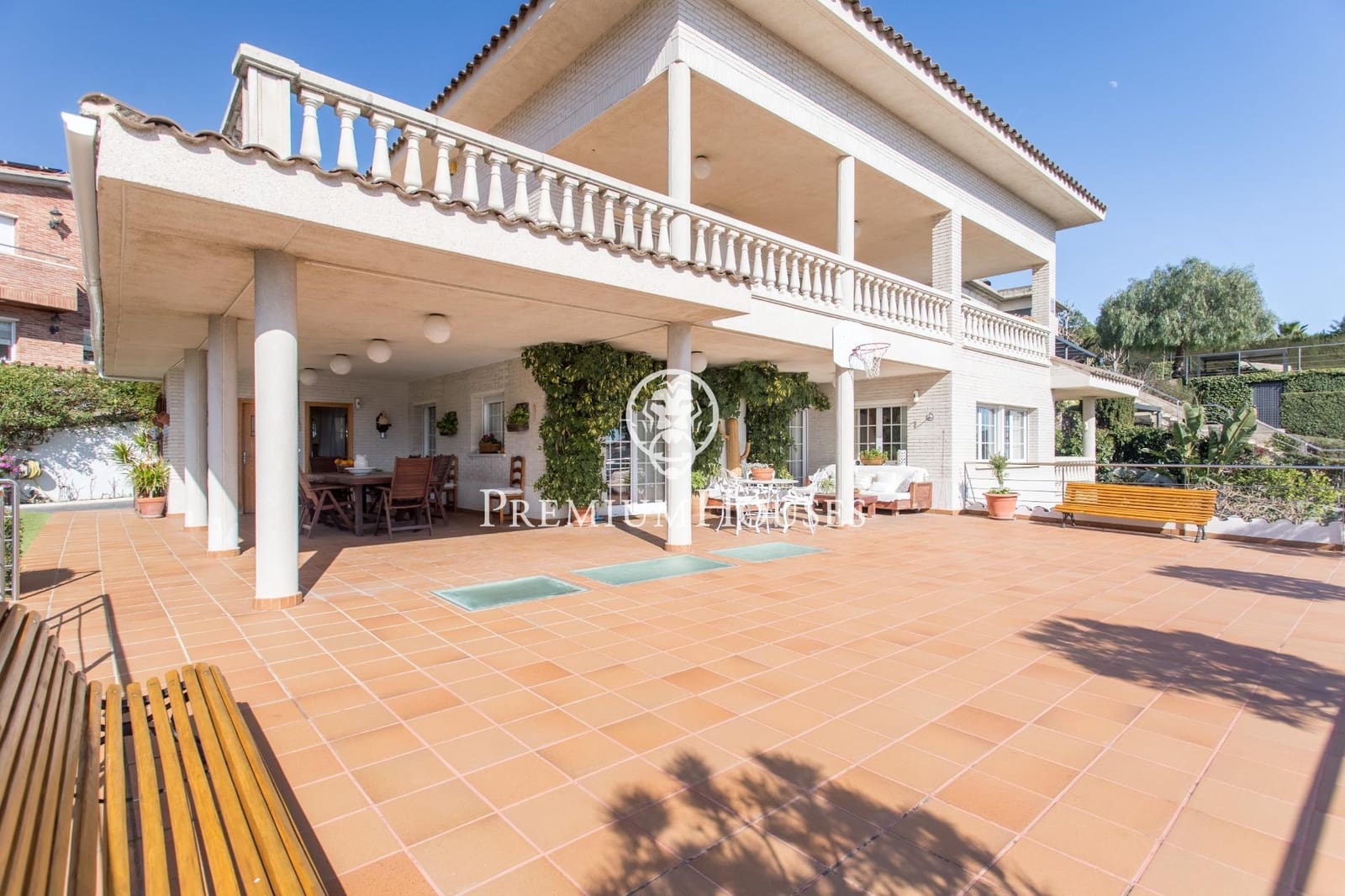10 soverom Villa til salgs i Alella med svømmebasseng - € 1 695 000 (Ref: 9205130)