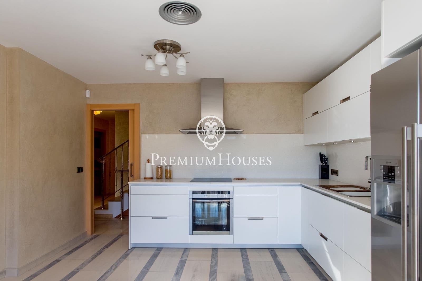 3 soveværelse Villa til salg i Lloret de Mar med swimmingpool garage - € 1.500.000 (Ref: 9205132)