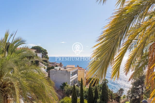 3 soveværelse Villa til salg i Lloret de Mar med swimmingpool garage - € 1.500.000 (Ref: 9205132)