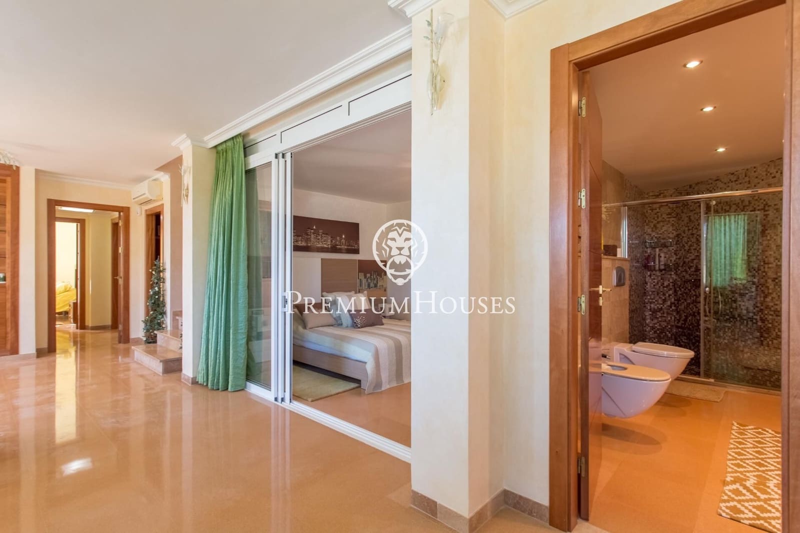 5 bedroom Villa for sale in Lloret de Mar with pool garage - € 2,300,000 (Ref: 9205133)