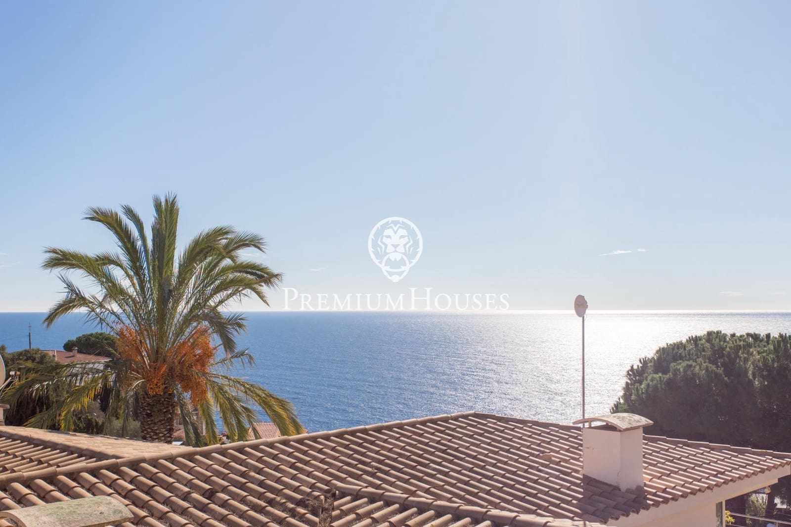 5 bedroom Villa for sale in Lloret de Mar with pool garage - € 2,300,000 (Ref: 9205133)