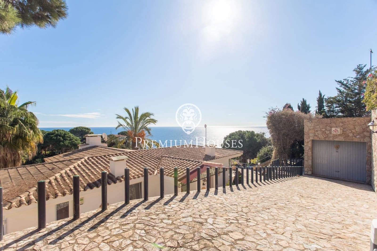 5 bedroom Villa for sale in Lloret de Mar with pool garage - € 2,300,000 (Ref: 9205133)